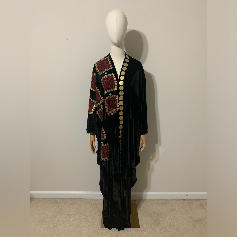 Black Velvet with Tatreez Embroidery Patches Traditional Arab Abaya